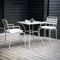 GARDEN TRADING 2 SEATER DEAN STREET DINING SET in Clay