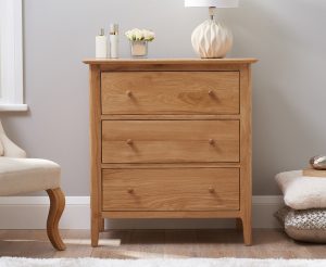 cropped-_sadie_oak_3_drawer_chest_sad-3dc