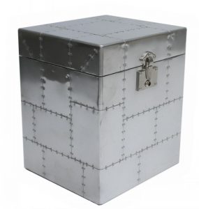 aviator-aluminium-small-trunk-product-google-base