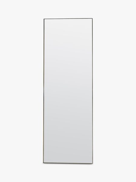 004775825