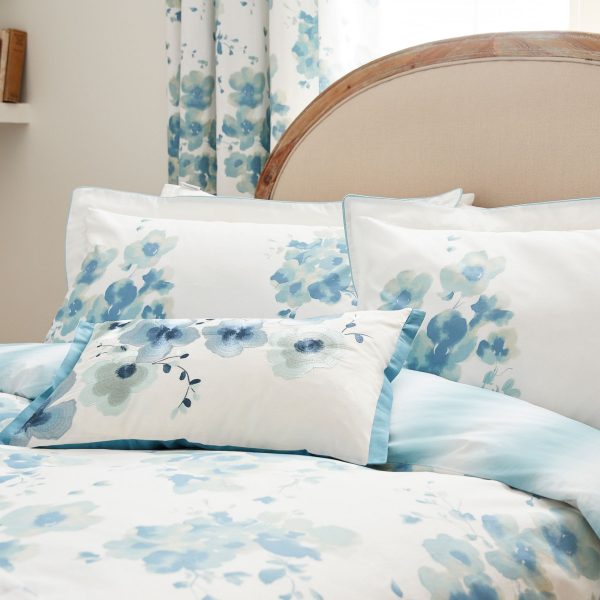 sanderson_mandarin_flowers_head_of_bed_2