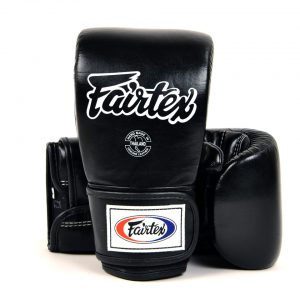 TGT7-Fairtex-Black-Cross-Trainer-Bag-Gloves