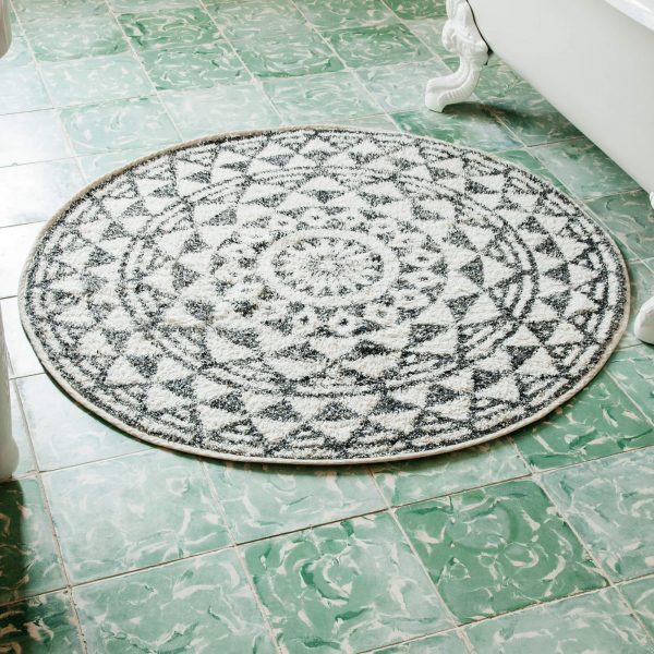 hax7570-round-bath-matt-large_1_1_1