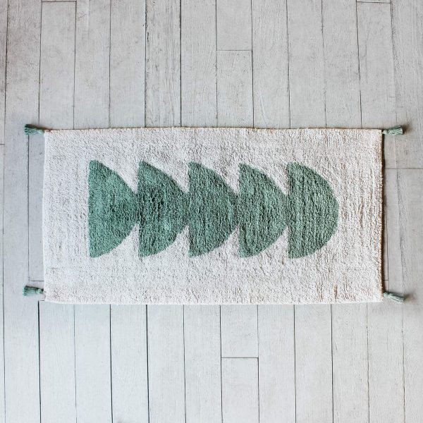 mev1004-green-tasselled-rug_1