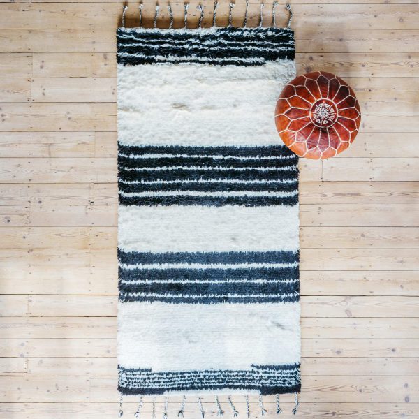 vin1009_tora-stripe-hand-tufted-rug_01