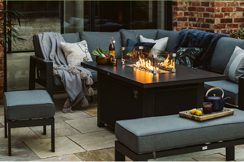 Corner Seating with Fire Pit