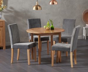 oxford_90cm_with_mia_plush_chairs