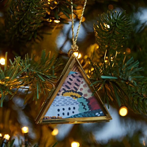 Christmas-Alia-Triangular-Glass-Frame-Gold-NTFG-LR
