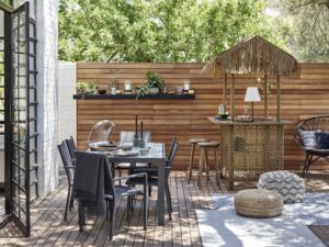 OR03_COCKTAIL_DINE_W_TIKI_HUT_Master