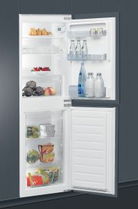 EIB15050A1DUK1_WH_indesit_fridgefreezer_01