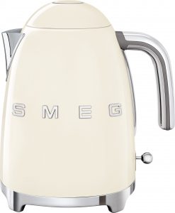 KLF03CRUK_CR_smeg_kettle_01a