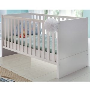 avira-wooden-baby-bed-min