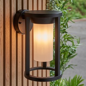 braden-white-shade-wall-light-textured-black