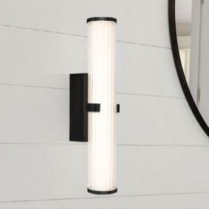 clamp-led-small-wall-light-black