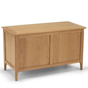 courbet-wooden-blanket-box-light-solid-oak