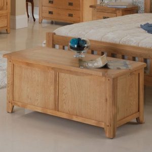 velum-wooden-blanket-box-solid-chunky-oak