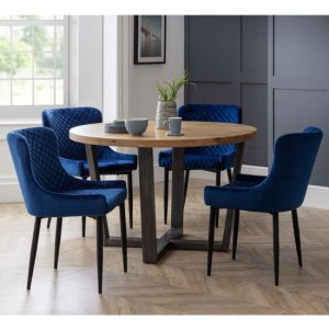 barras-round-dining-table-oak-4-lakia-blue-chairs