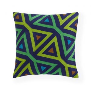 Chainstitch_Geos_Diagonal_Triangles_Pillow_a