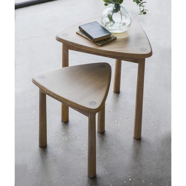 Finn-Light-Oak-Nest-of-2-Tables-Image-2
