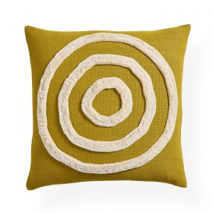 Pimlico_Bullseye_Pillow_Mustad_Front_Spring23_Silo