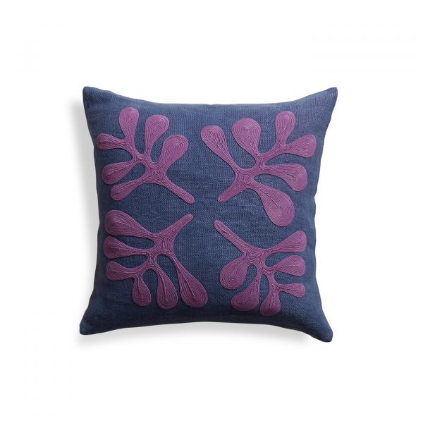 amoeba_laurels_pillow_6fc070af-3c62-432b-87b2-17dc679c417c