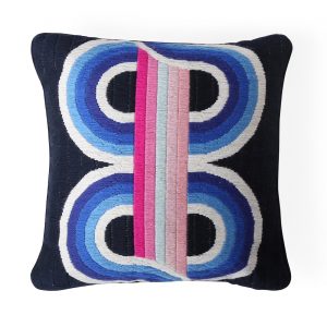 bargello_twist_pillow_a