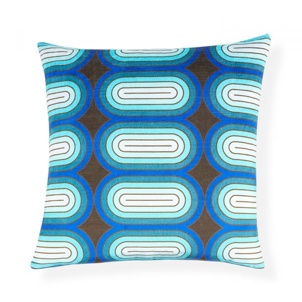 madrid_super-graphic_pillow_a