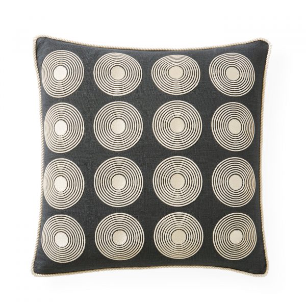 matrix_circles_pillow_a