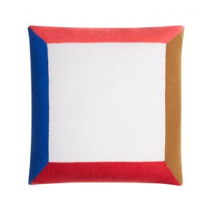 perimeter_cashmere-knit_square_pillow_a_9038d3e5-1820-4007-99cd-a16f0a32322a
