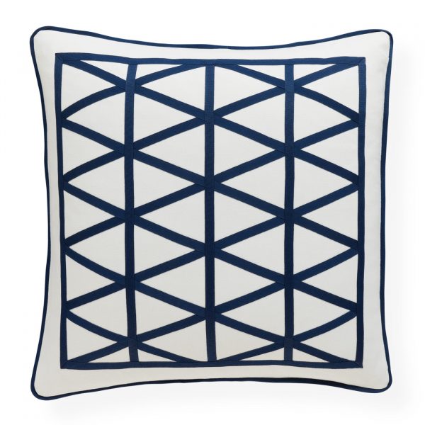 positano_outdoor-pillow_helix_white-navy_a