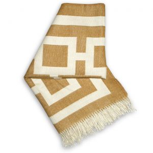 throw_nixon_camel_a098be3f-4946-4b03-bc85-43c927b47589