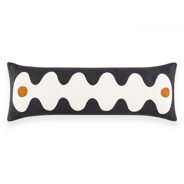 toklas_rectangle-pillow_b_fbb72804-1a0e-48ec-b498-7ded4c6bd8e8