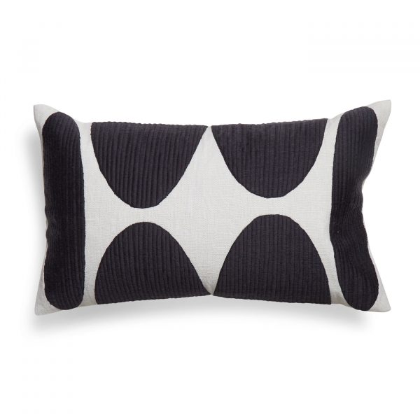 vallarius_arches_pillow