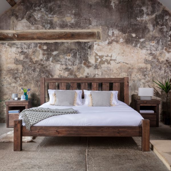 DerwentCountryFarmhouseBedroomsquare