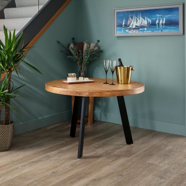 HunterRoundDiningTablewaxfinishsquare