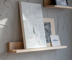 OakPictureShelf