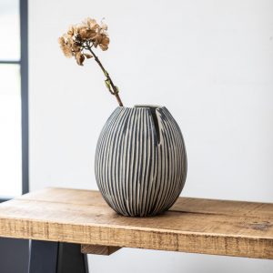 SculpturalVase