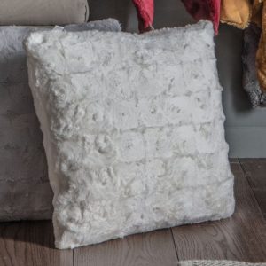 SuperSoftCreamFauxFurCushion_3