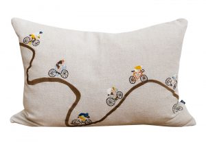 1732_cushion_bikers_isolated_fine_little_day