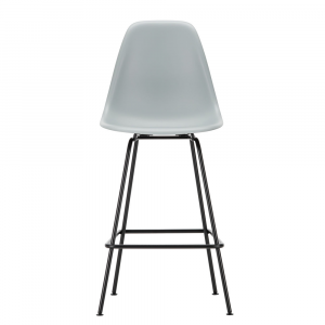 7807433_eames-plastic-side-chair-stool-medium-24-light-grey-30-basic-dark-powder-coated-centre_v_fullbleed_1440x_1