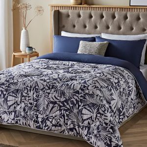 Night-Lark_Winter-Palms_Coverless-Duvet-Set_Lifestyle_1