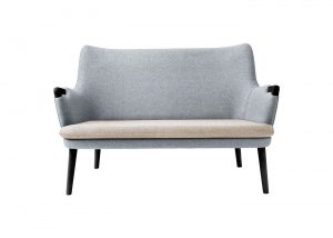 ch72-sofa-oak-black-shell-hallingdal-130-_-cushion-moss-004-2_1