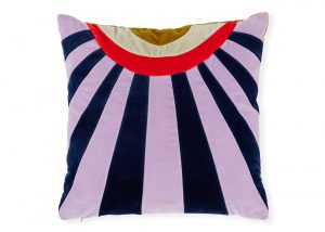 christina-lundsteen-hazel-lavender-dark-blue-0042_1