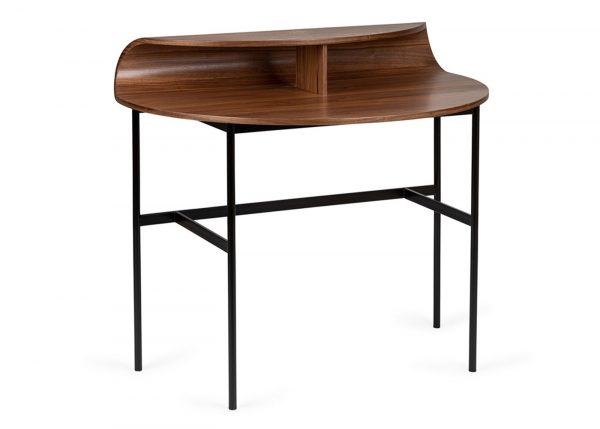 d_e_desks-roll-3_1