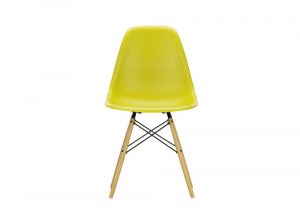 e_a_eames-plastic-side-chair-dsw-34-mustard-02-golden-maple
