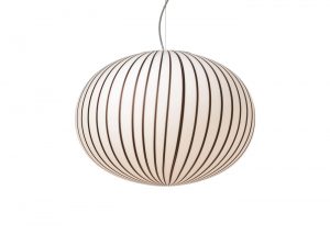 filigrana-light-s4-black-canes-6319-s-_peterguenzel-white-background-lit-01-72dpi