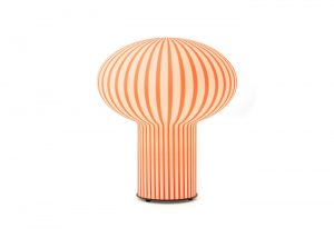 filigrana-light-t6-red-canes-7944-sebastian-wrong-2023-establishedandsons-finndavies-white-background-lit-01-300dpi-no-cable_1
