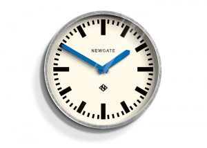 l_u_luggage-wall-clock-blue_1_1