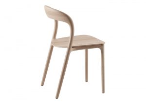 neva_light_chair_oak_back