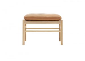 ow149f-colonial-footstool-oak-soap-sif-95-2_1